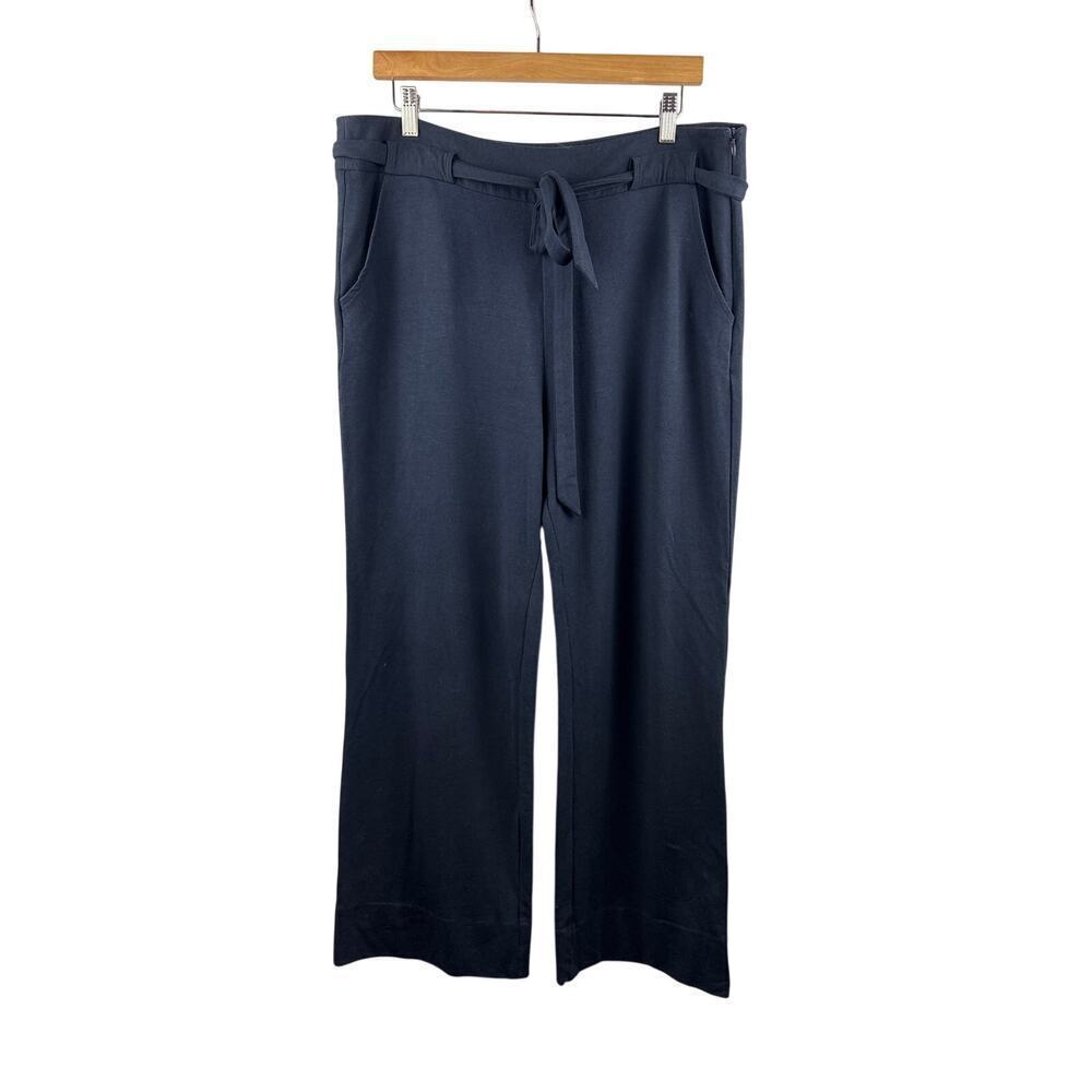 Women’s CAbi Size 14 Navy Blue Capri Pants